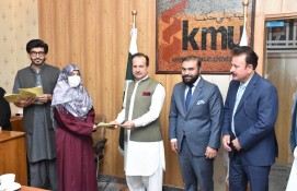 Safety of health care providers will be ensured: Federal Health Minister
